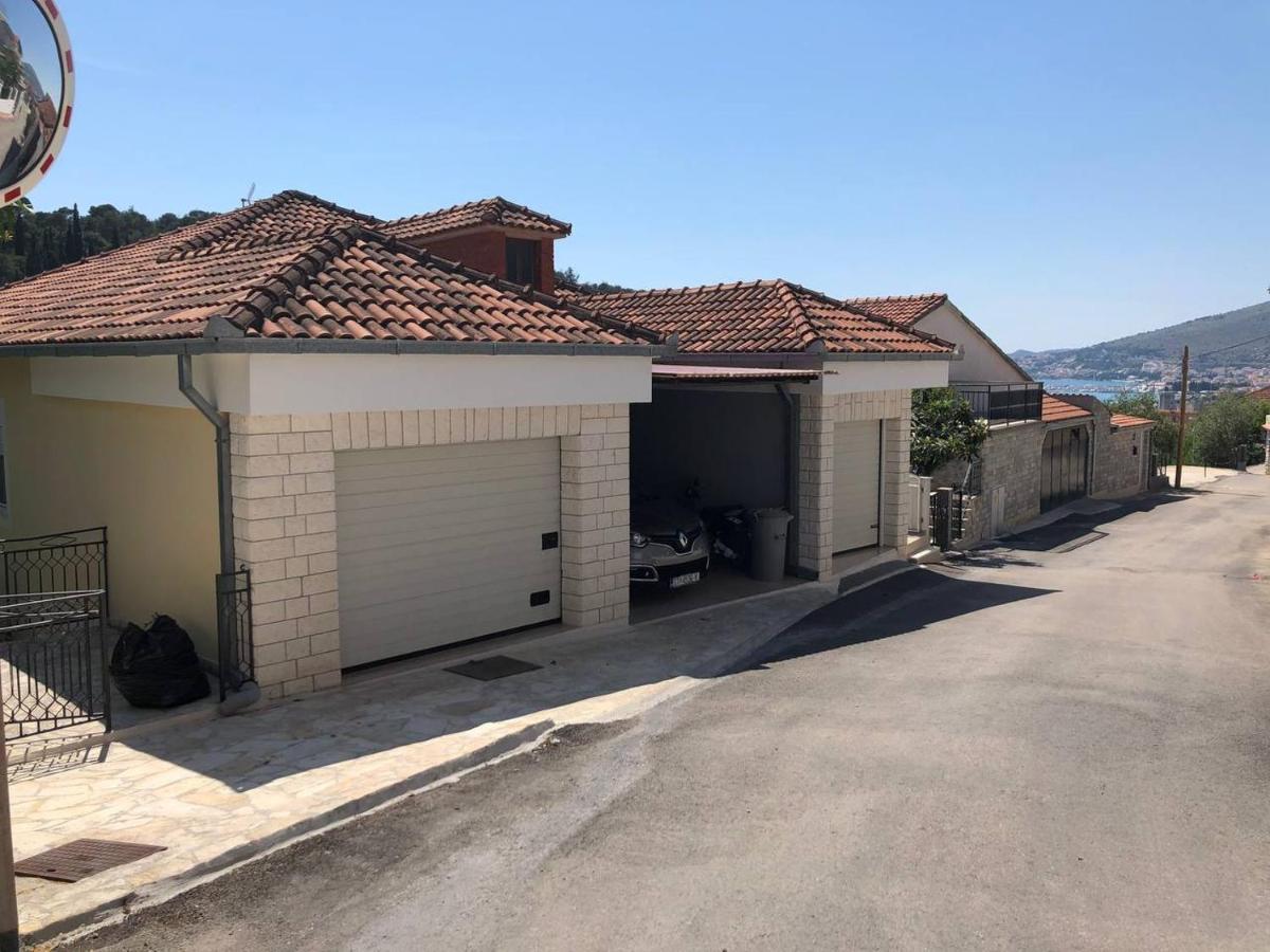 Peaceful & Sunny Apartments Trogir Buitenkant foto