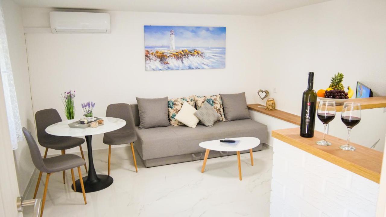 Peaceful & Sunny Apartments Trogir Buitenkant foto