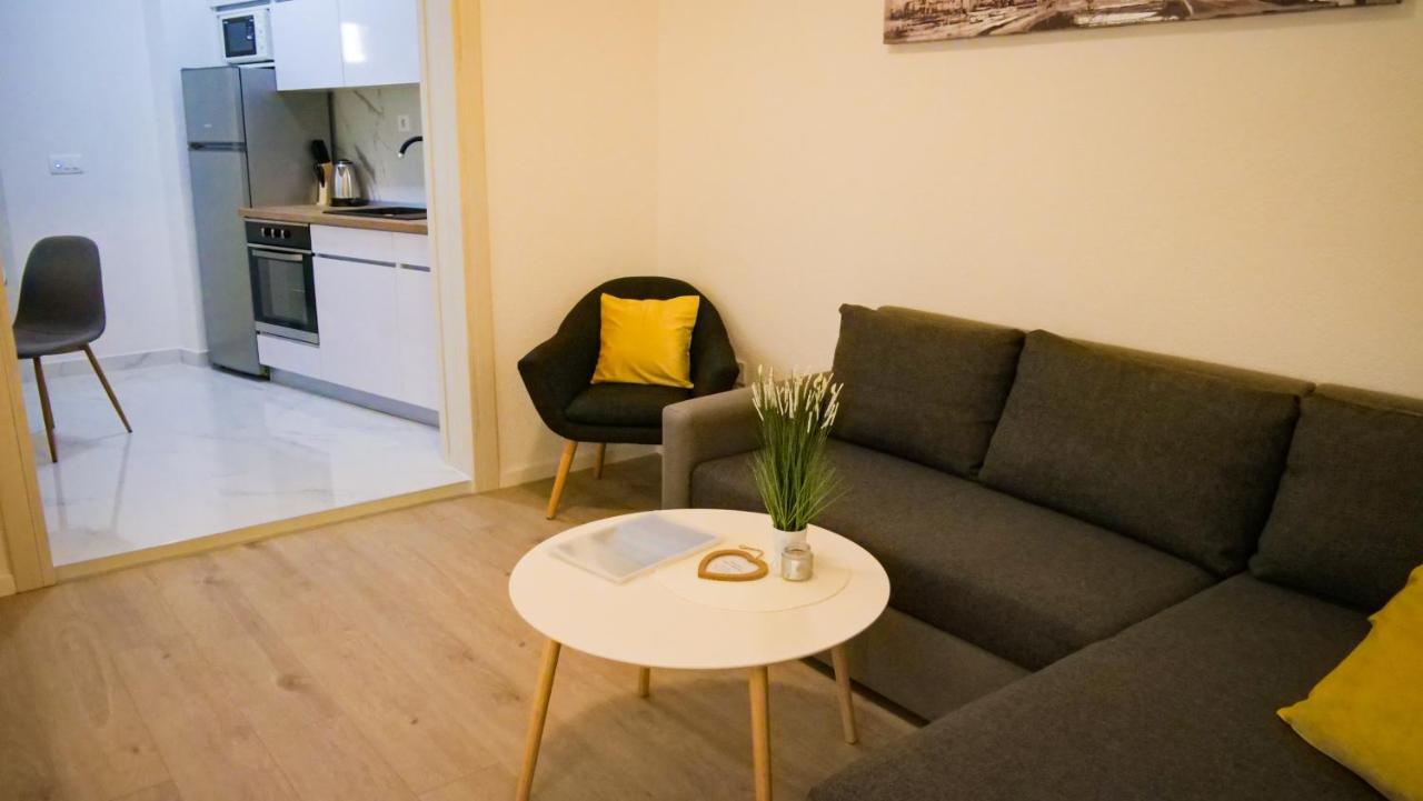 Peaceful & Sunny Apartments Trogir Buitenkant foto